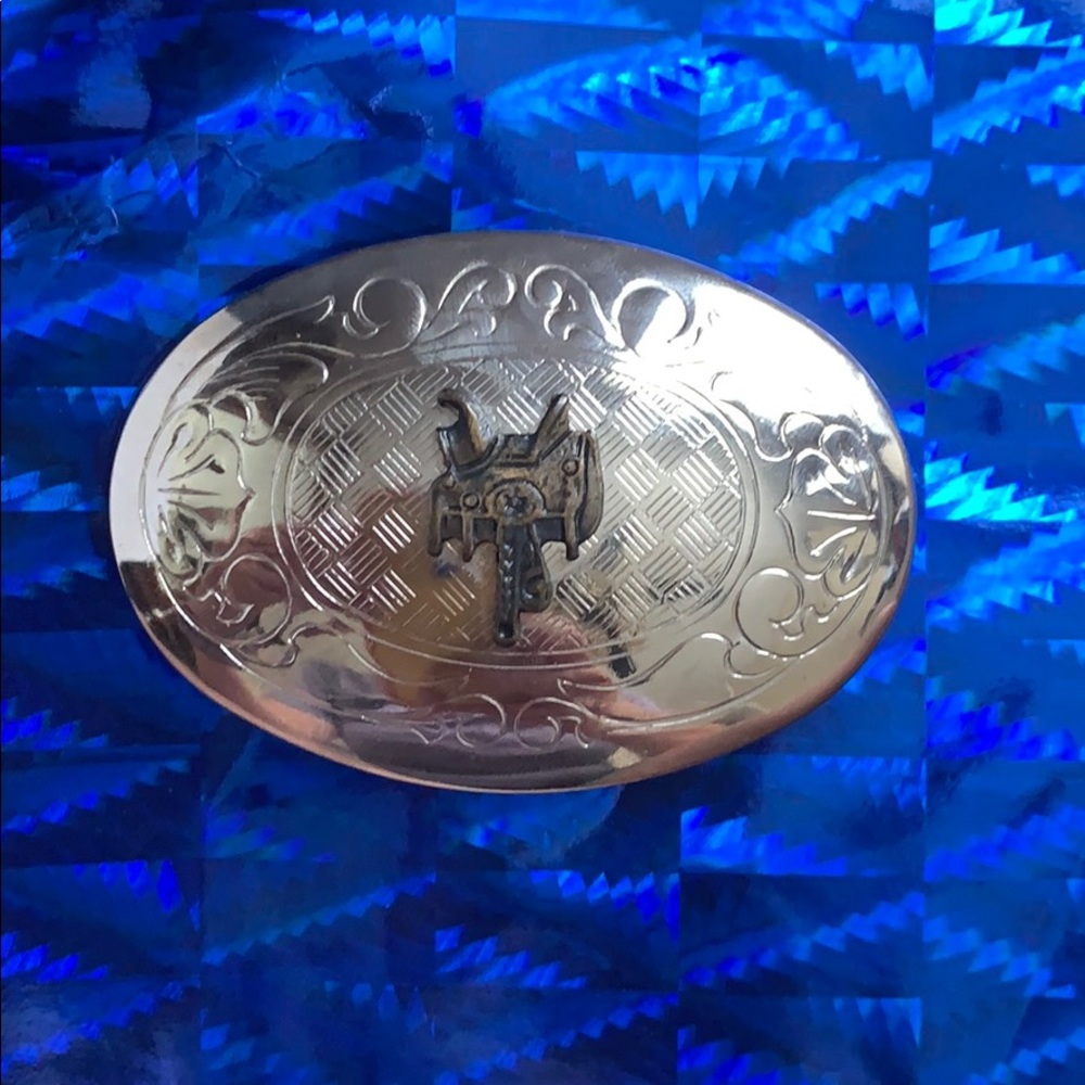 ☘️5 for $25☘️ Silver saddle belt buckle